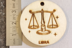 3.-€ Anhänger Pappel